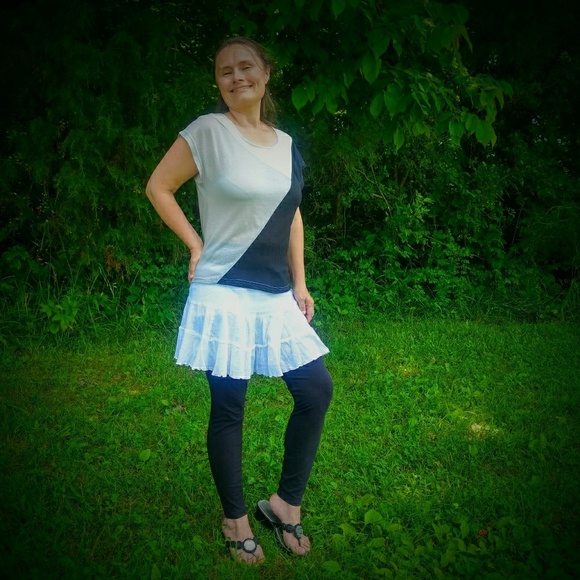 Retro Colorblock Oversized Lightweight Sheer Top - Picture 2 of 6